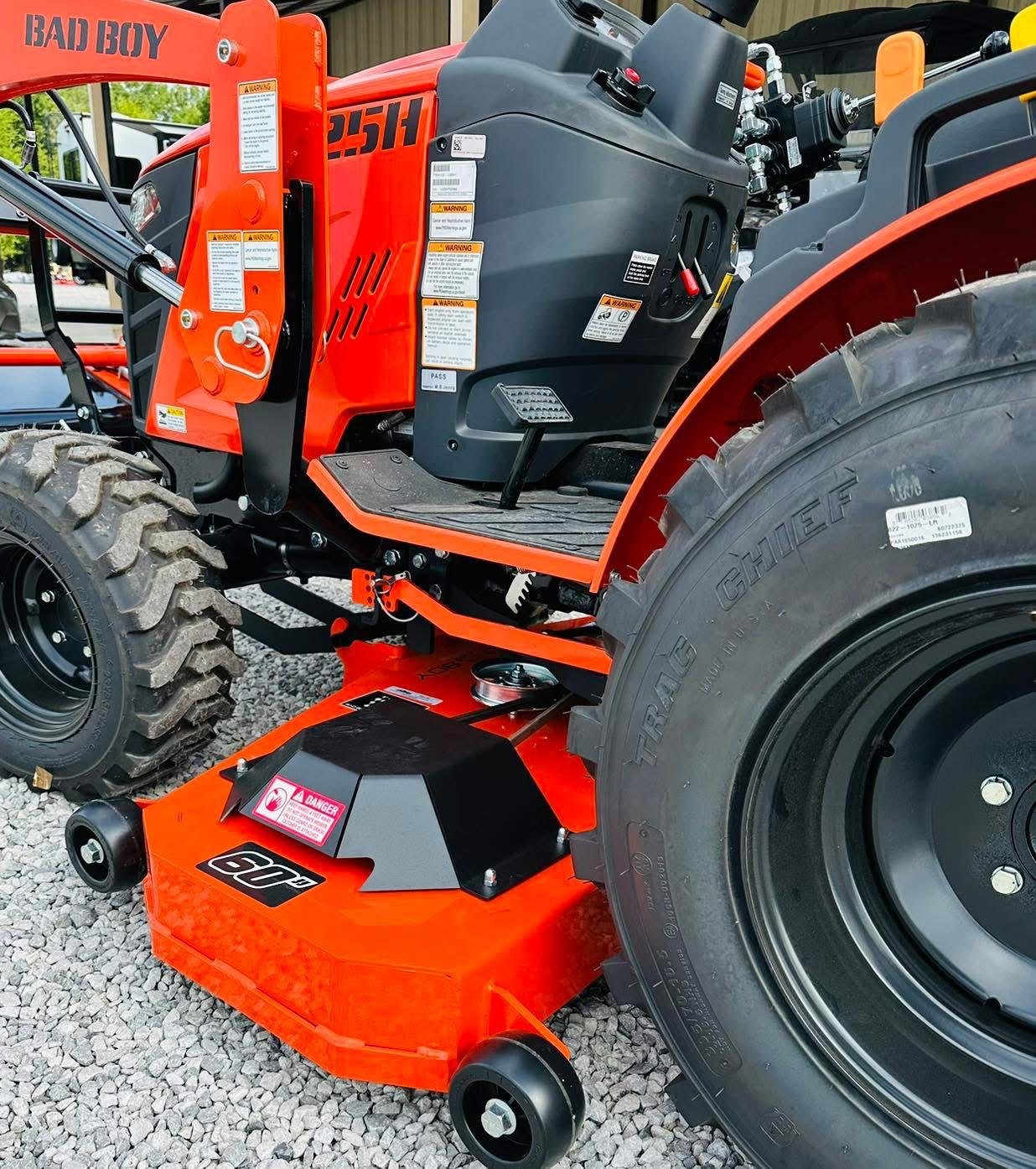 Bad Boy 1025H Tractor | Bad Boy 1025H Tractor |